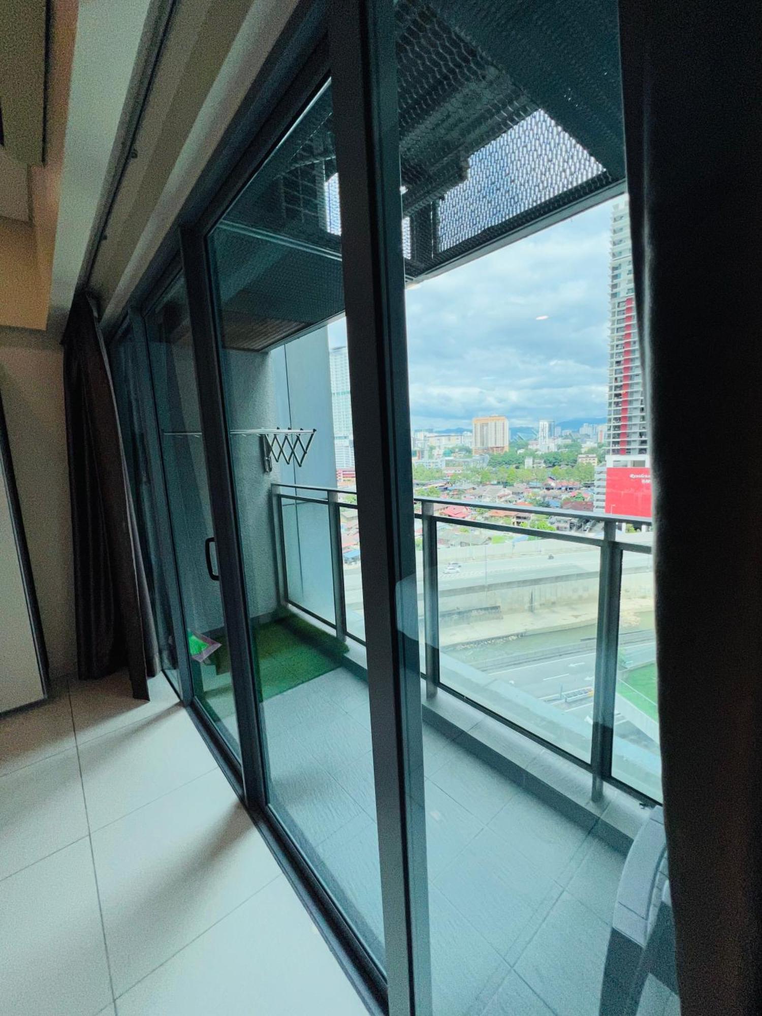 Summer Suites Klcc By Classy Kuala Lumpur Ngoại thất bức ảnh